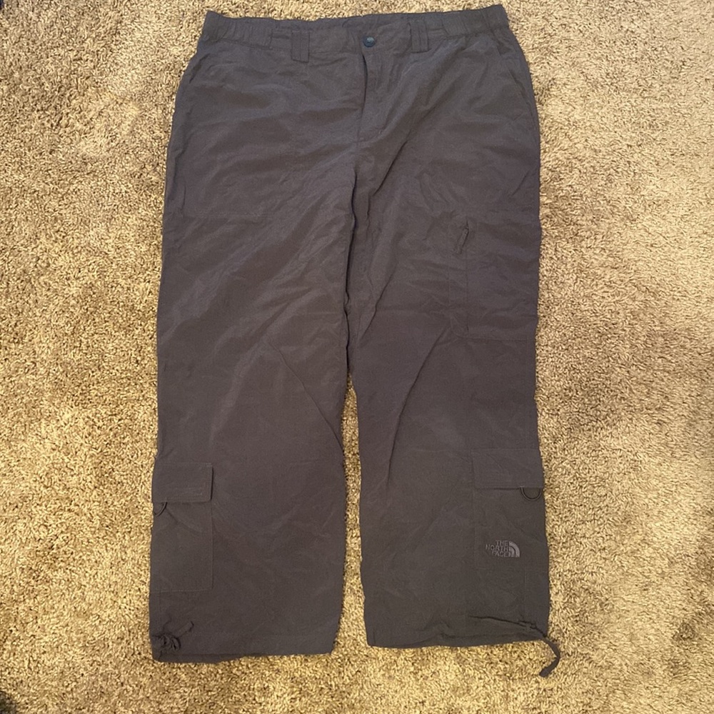 The North Face Ladies Cropped Pants - Picture 4 of 6